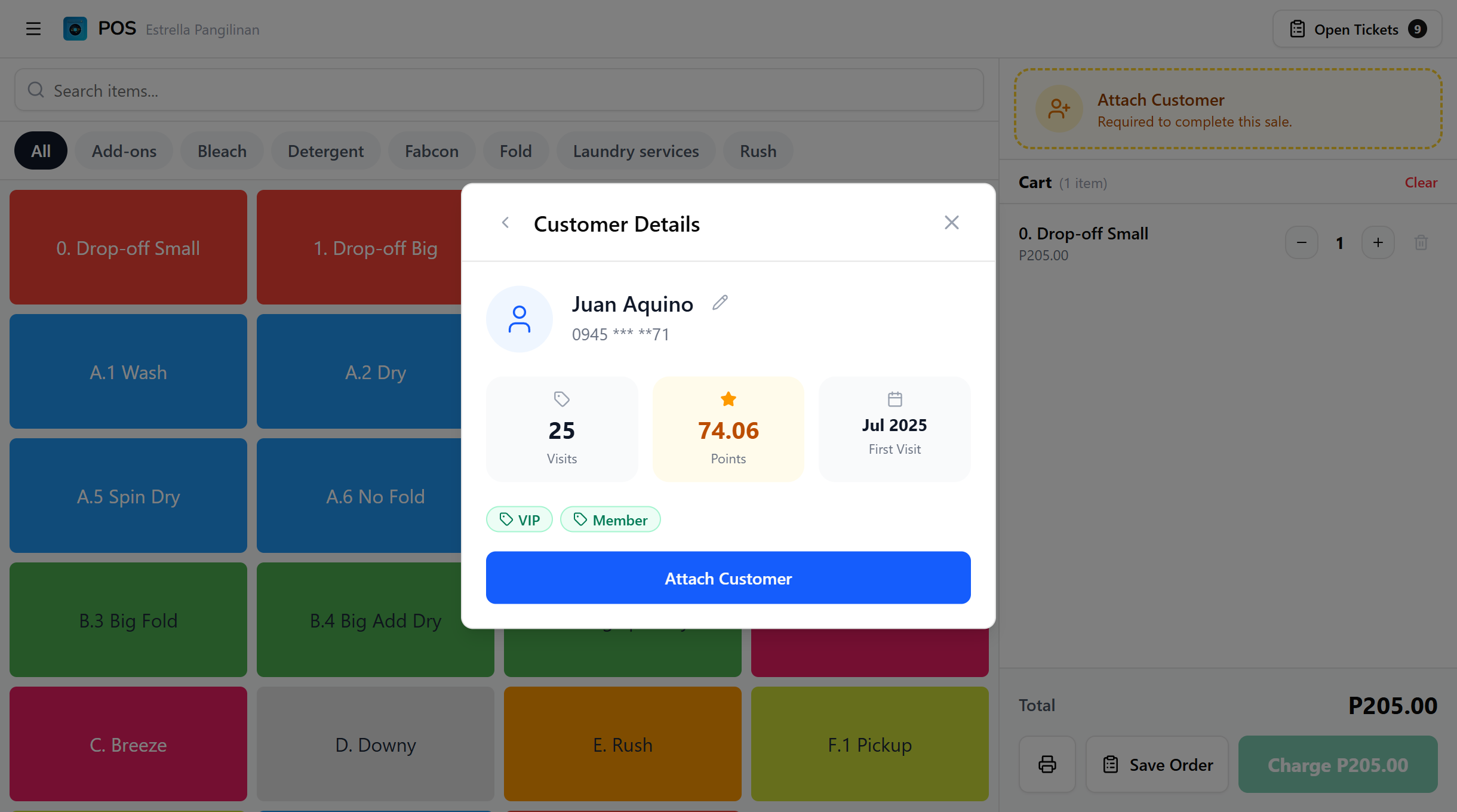 Customer detail view showing name, phone, visits, points, and first visit stats